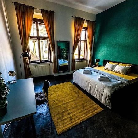 Cozy & Charming Apt. Downtown Apartment Timisoara Exterior photo